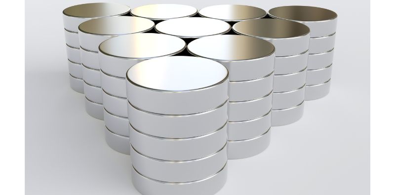 Triangolo di magneti al neodimio